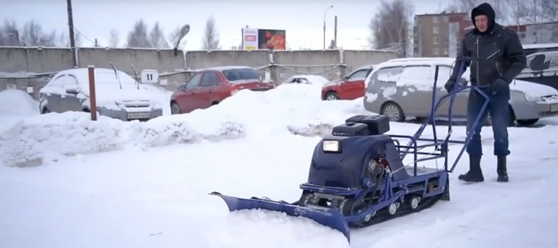 НОВИНКА!!! Мотобуксировщик БУРЛАК-М с реверсом и отвалом для уборки снега.